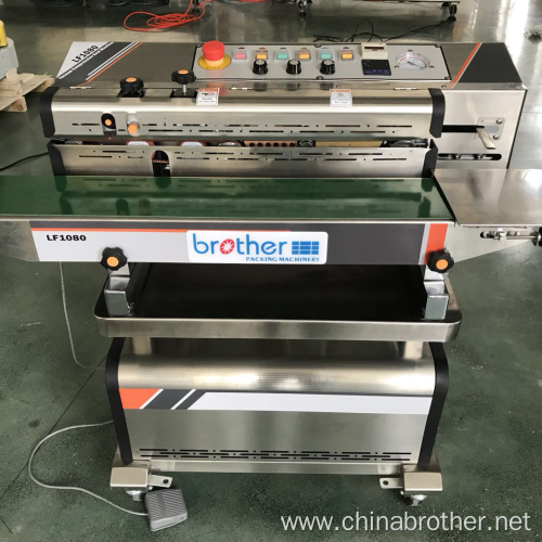 Vertical vacuum Nitrogen filling sealing machine